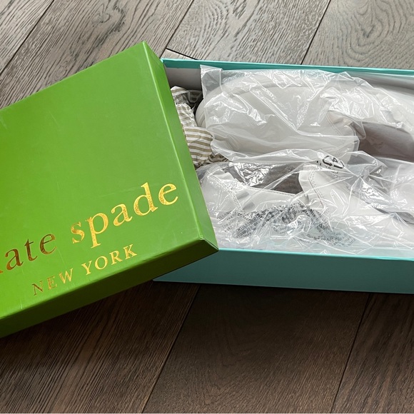 Kate Spade Ruffle Slip On - Picture 5 of 5